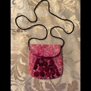 NWOT Beautiful embroidery mini purse 👛